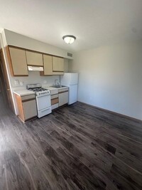 Building Photo - 1614 Tippecanoe Dr