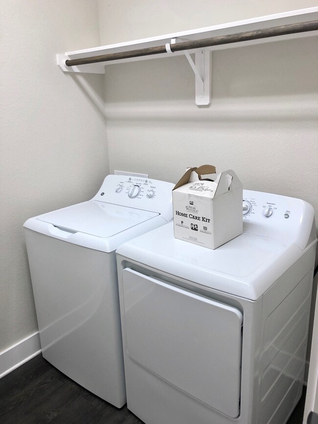 Building Photo - 3919 WS Phillips Pkwy