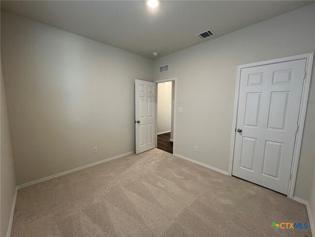 Building Photo - 753 Heartseed Ave