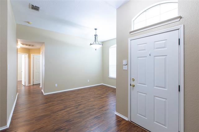 Building Photo - 6100 Pine Ridge Blvd