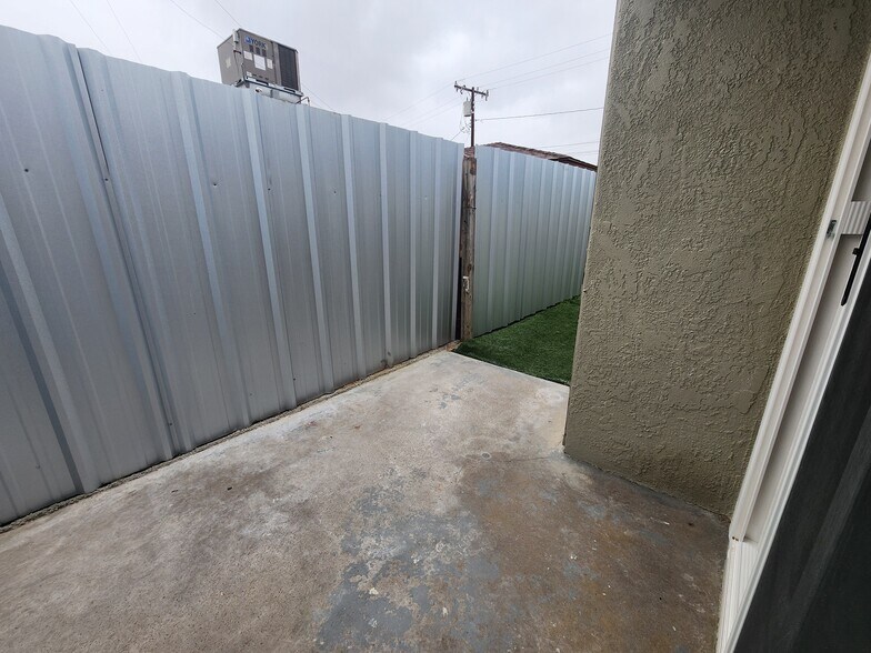 Backyard - 431 S Simpson Ave