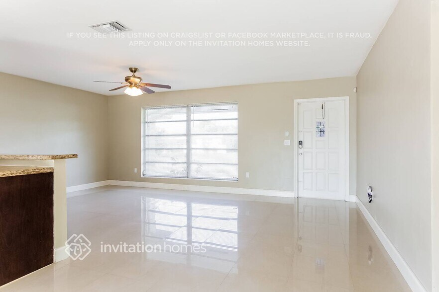 Building Photo - 8320 NW 24th Pl