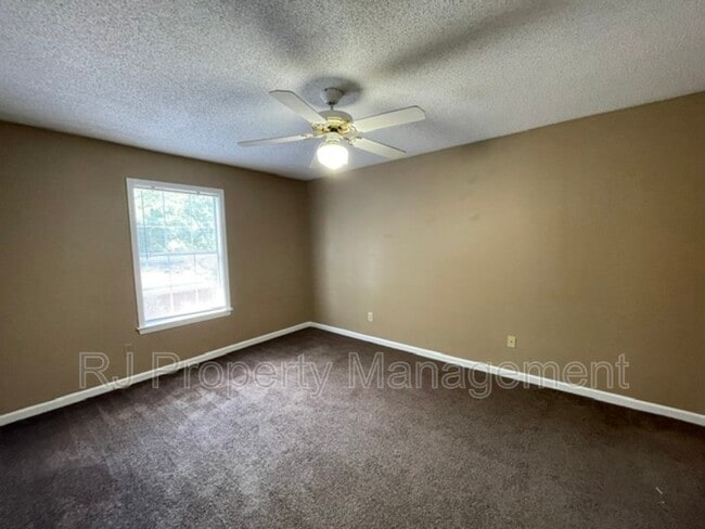 Building Photo - 3609 Mynders Ave