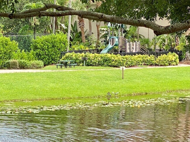 Building Photo - 15035 Michelangelo Blvd