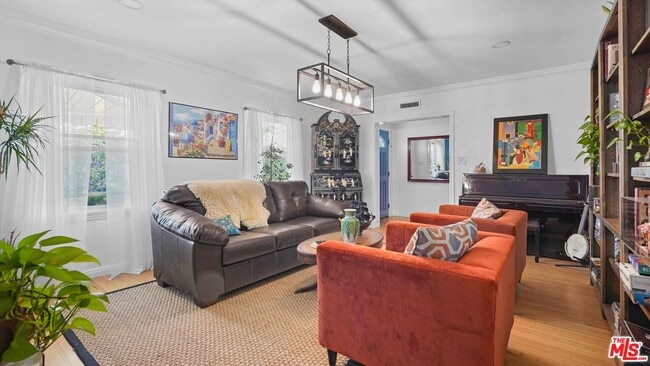 Building Photo - 3801 Sutro Ave