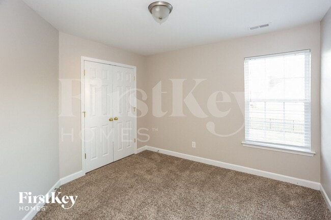 Building Photo - 8414 Dawson Ln