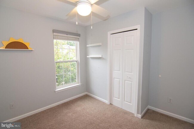 Building Photo - 110 Ingle Pl
