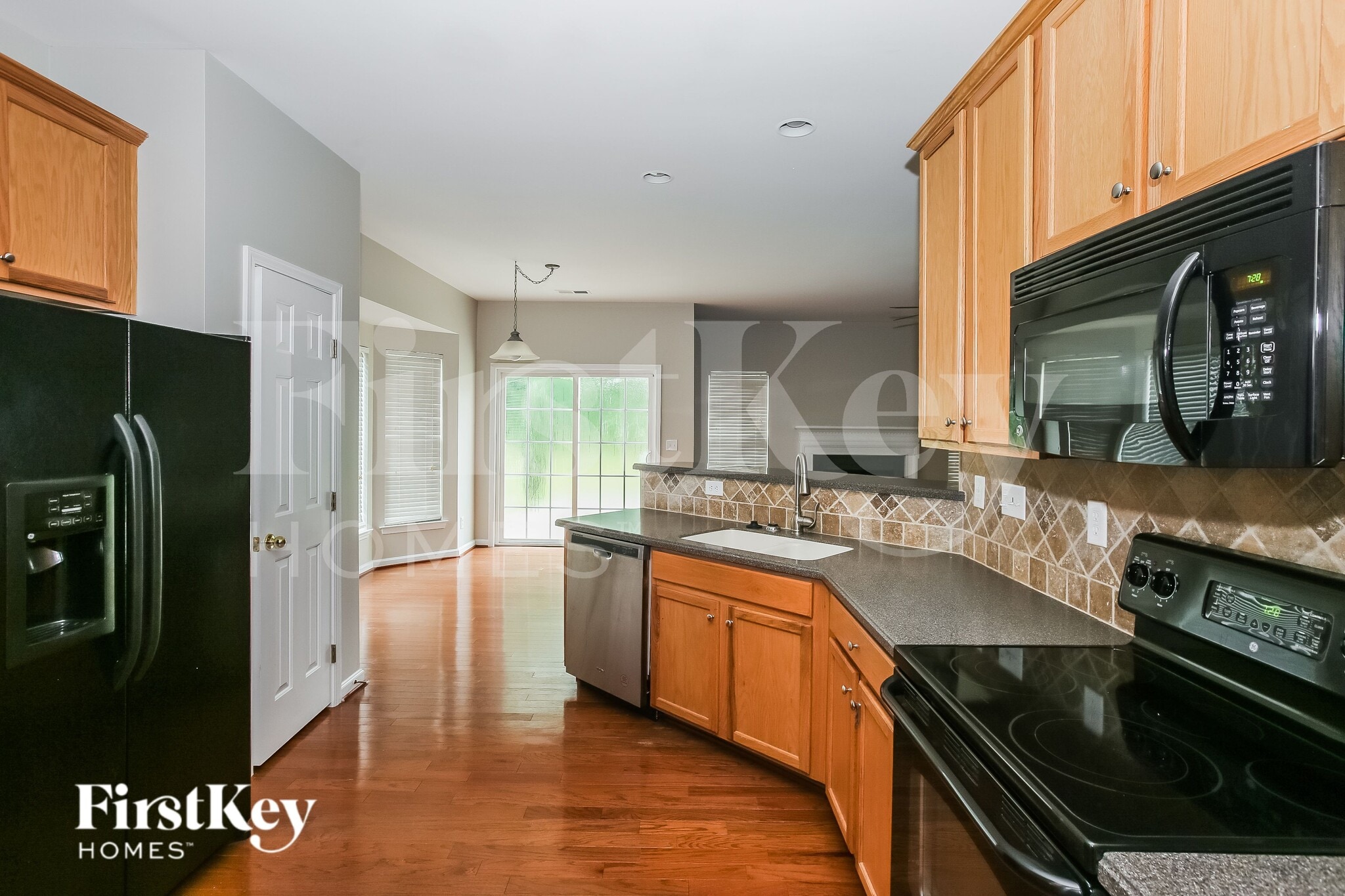 Building Photo - 1041 Canopy Dr