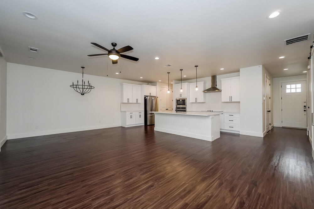 Building Photo - 8585 Mulligan Pass