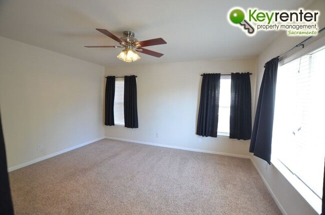 Building Photo - 1845 Ardfern Way