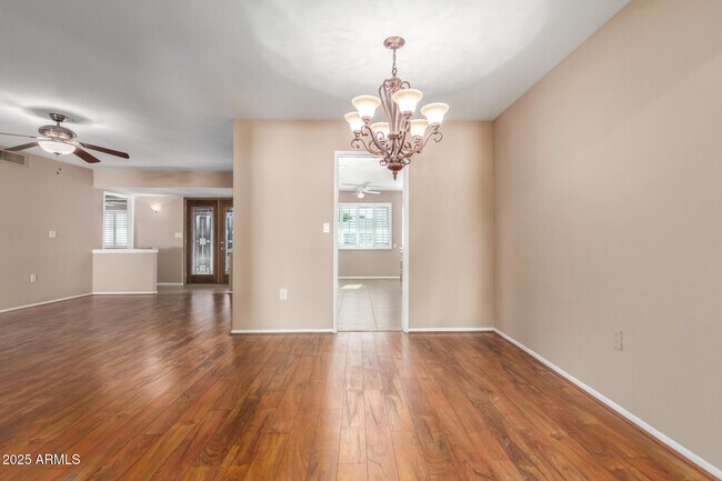 Building Photo - 13827 N Tan Tara Dr