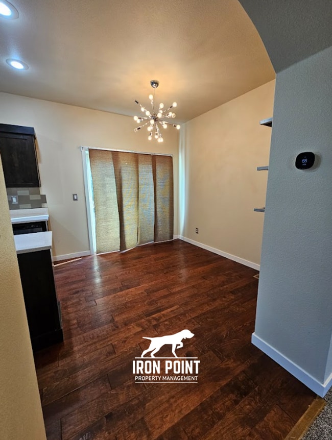 Building Photo - 3bed/2.5 bath Townhome in Boise w/2 Car Garage, Community Pool & Fitness Center