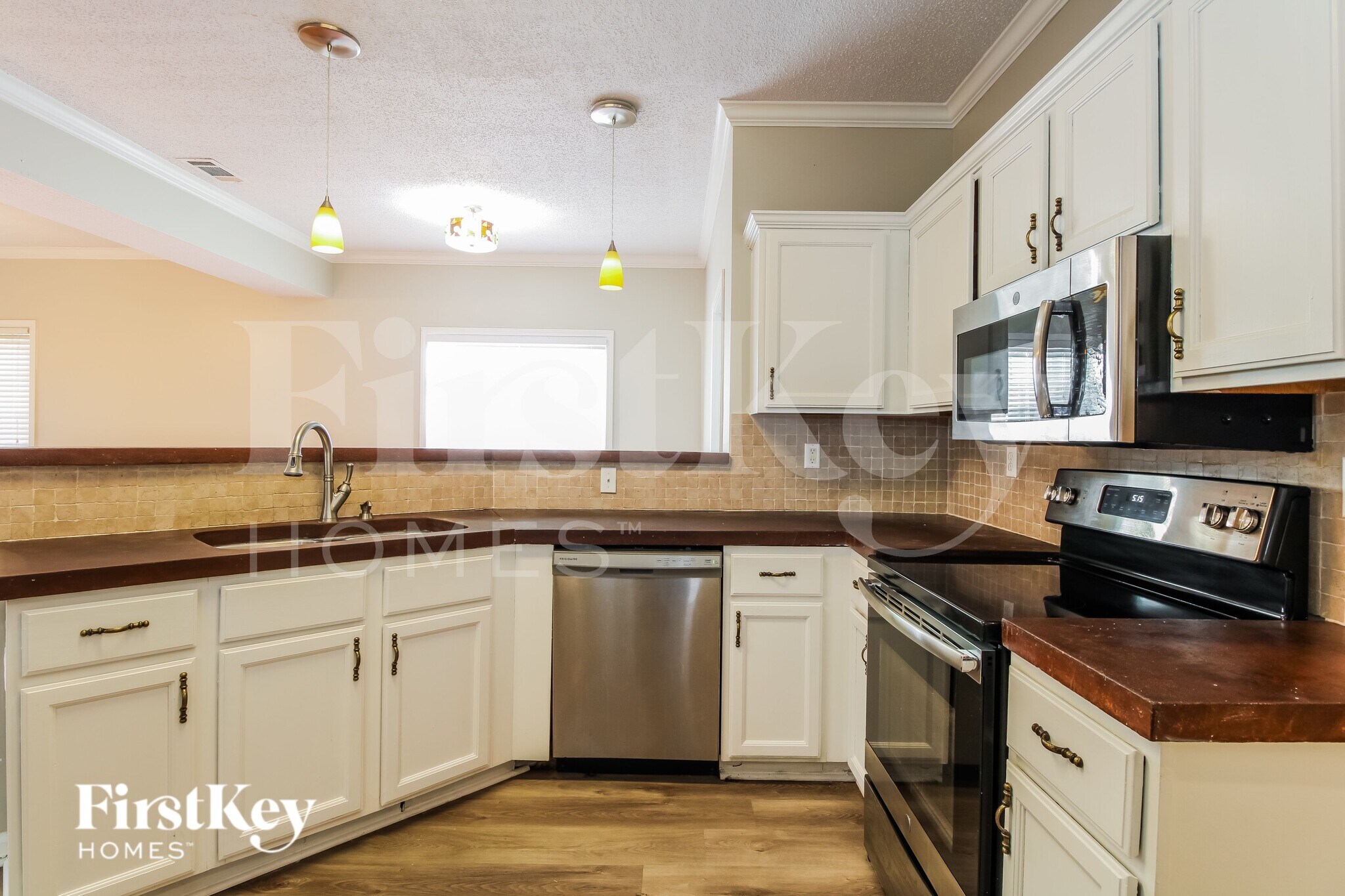 Building Photo - 6290 Fairway Hill Cove