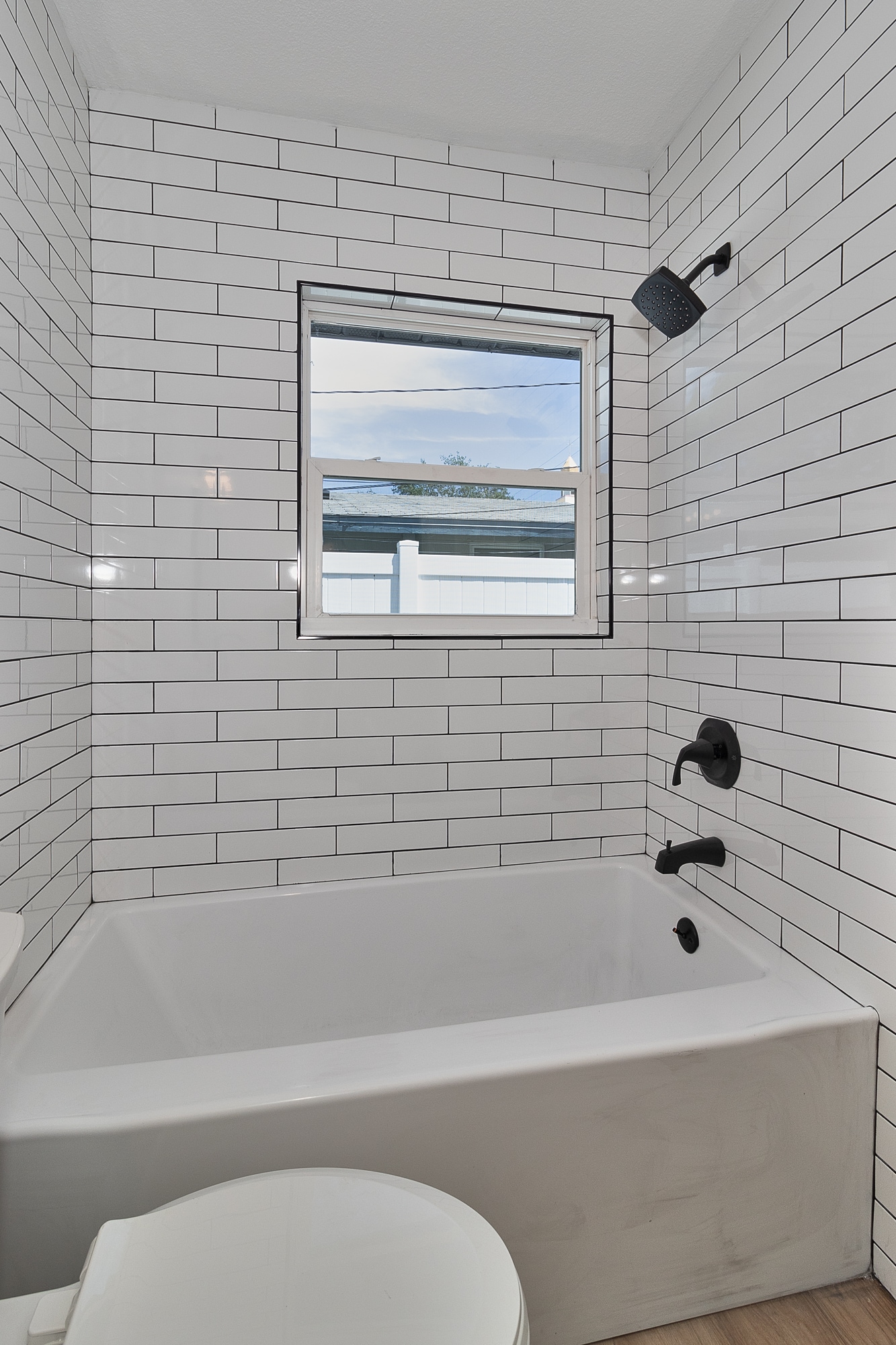 Building Photo - 508 91st Ave N