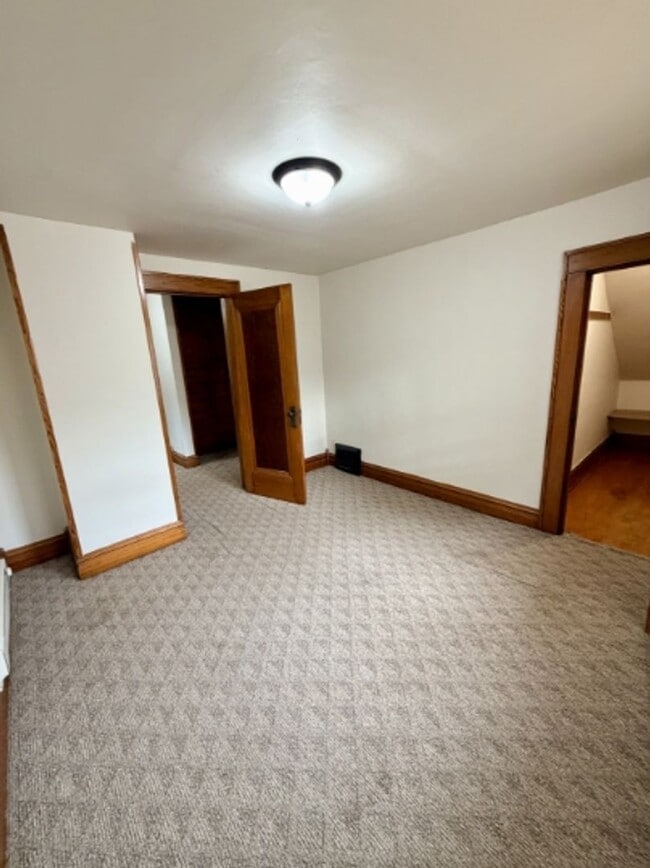 Building Photo - 1251 Walnut St