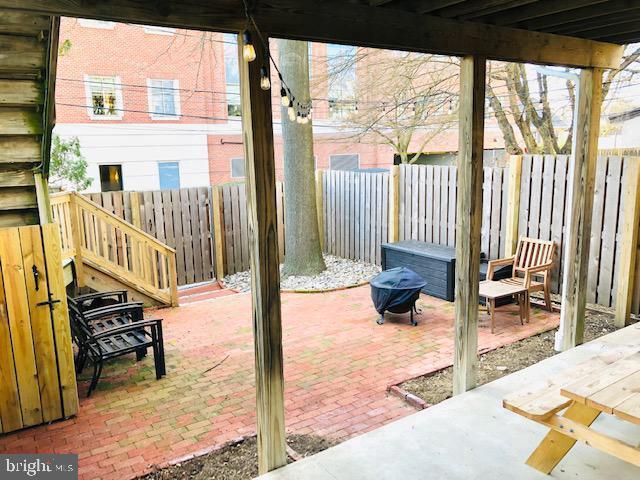 Building Photo - 8 N New St