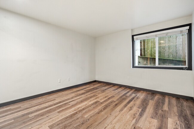 Building Photo - 5001 38th Ave SW