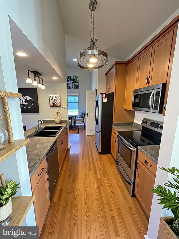 Building Photo - 10293 Woodmont Ct