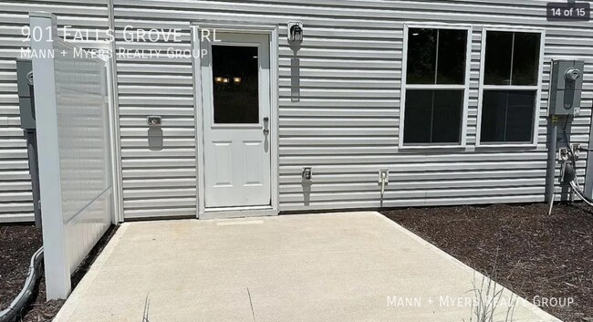 Building Photo - 901 Falls Grove Trl