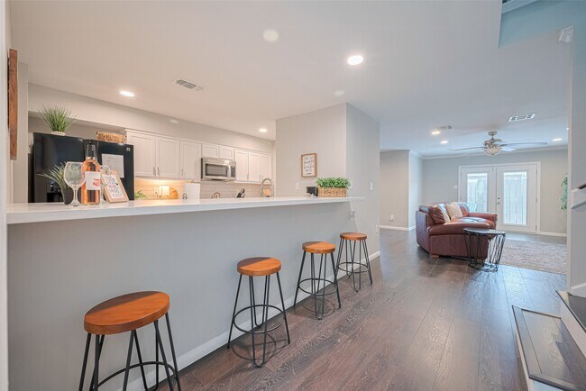 Building Photo - 14688 Perthshire Rd