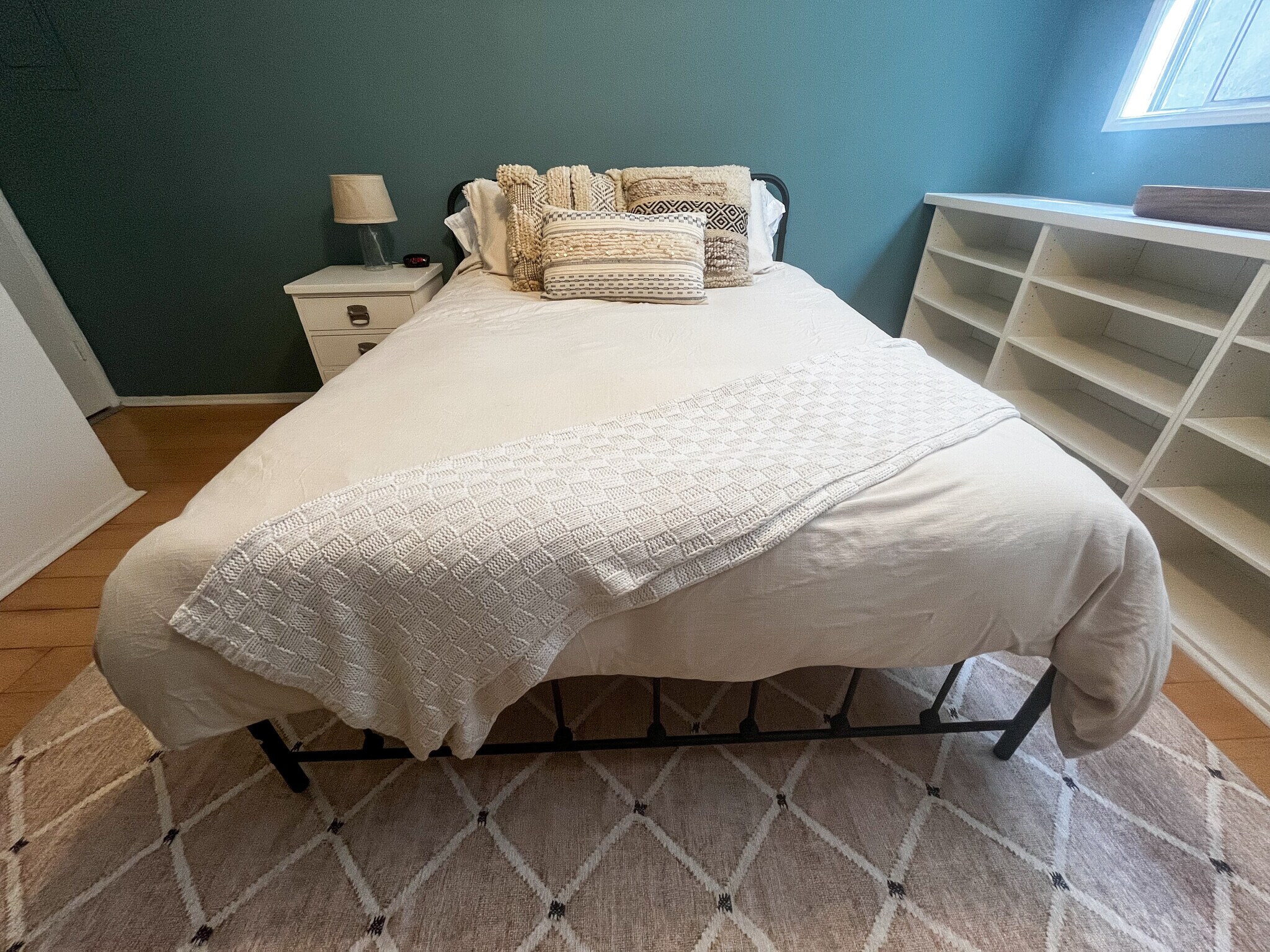 Building Photo - 700 Westmount Dr