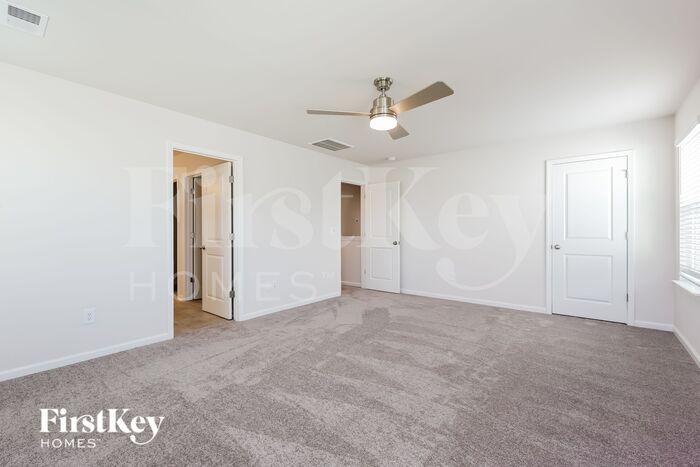 Building Photo - 610 Goldburn Wy