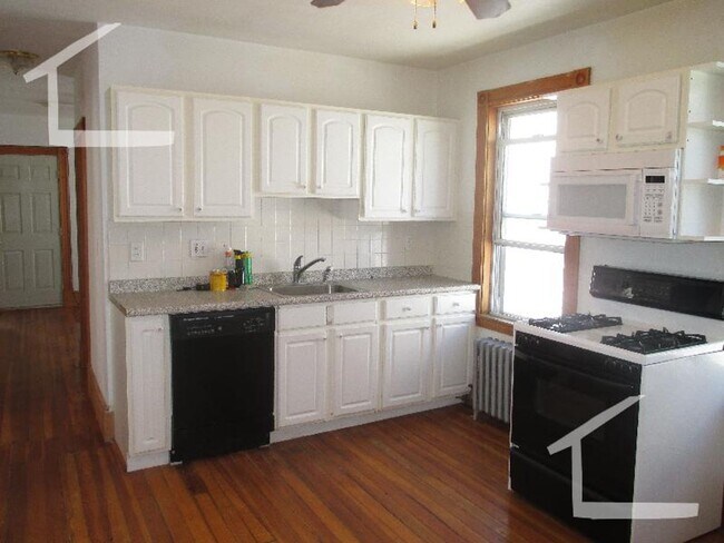 Building Photo - 43 Litchfield St