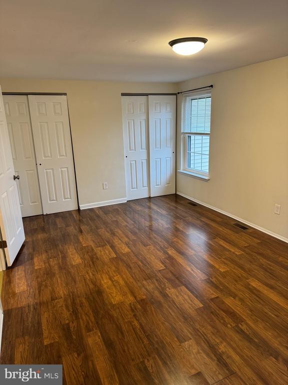 Building Photo - 204 Livingston Ct