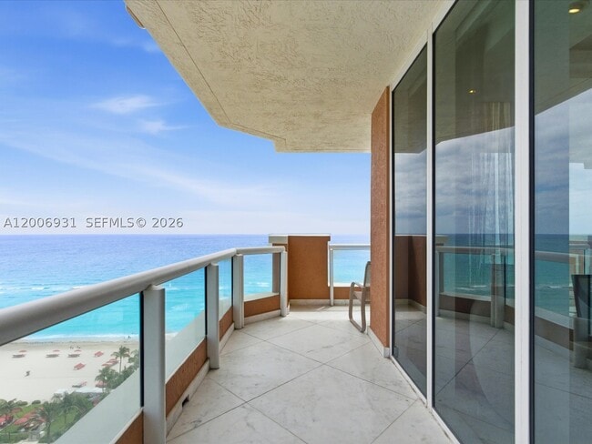 Building Photo - 17875 Collins Ave