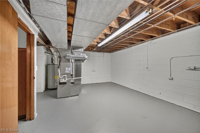 Building Photo - 1597 E 230th St