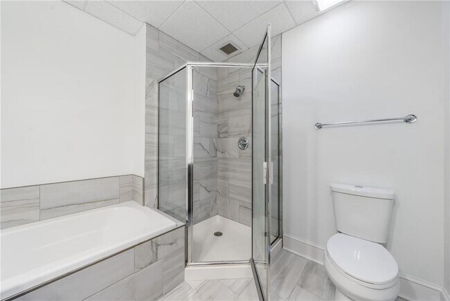 Building Photo - 57 Forsyth St NW