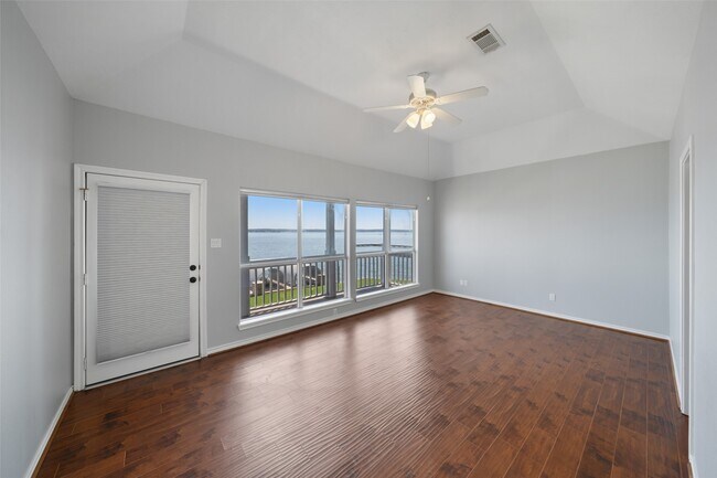 Building Photo - 16 Regency Pt