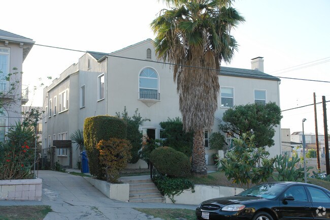 Building Photo - 347 N Mariposa Ave