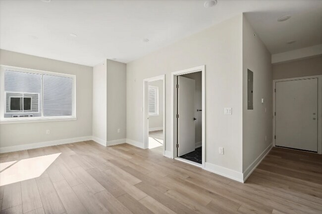 Building Photo - 2105 Germantown Ave
