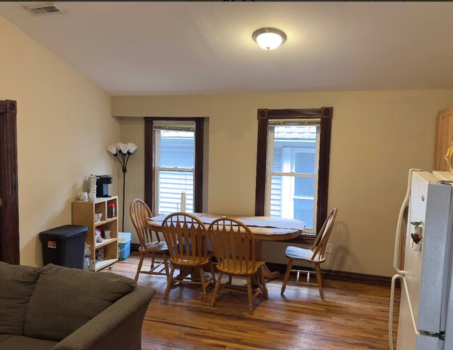 Building Photo - Marquette Housing- 509