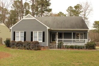 Building Photo - 905 Oakwater Dr
