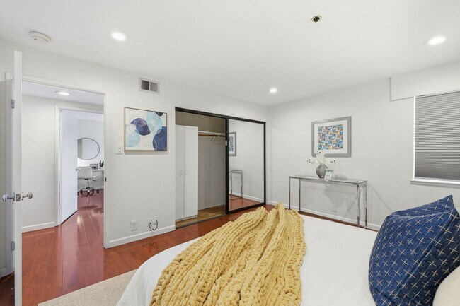 Building Photo - 20740 Celeste Cir