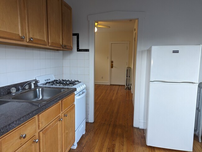 Building Photo - 2649.5 N Spaulding Ave