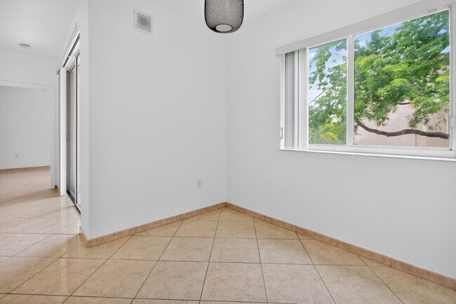 Building Photo - 7085 Nova Dr