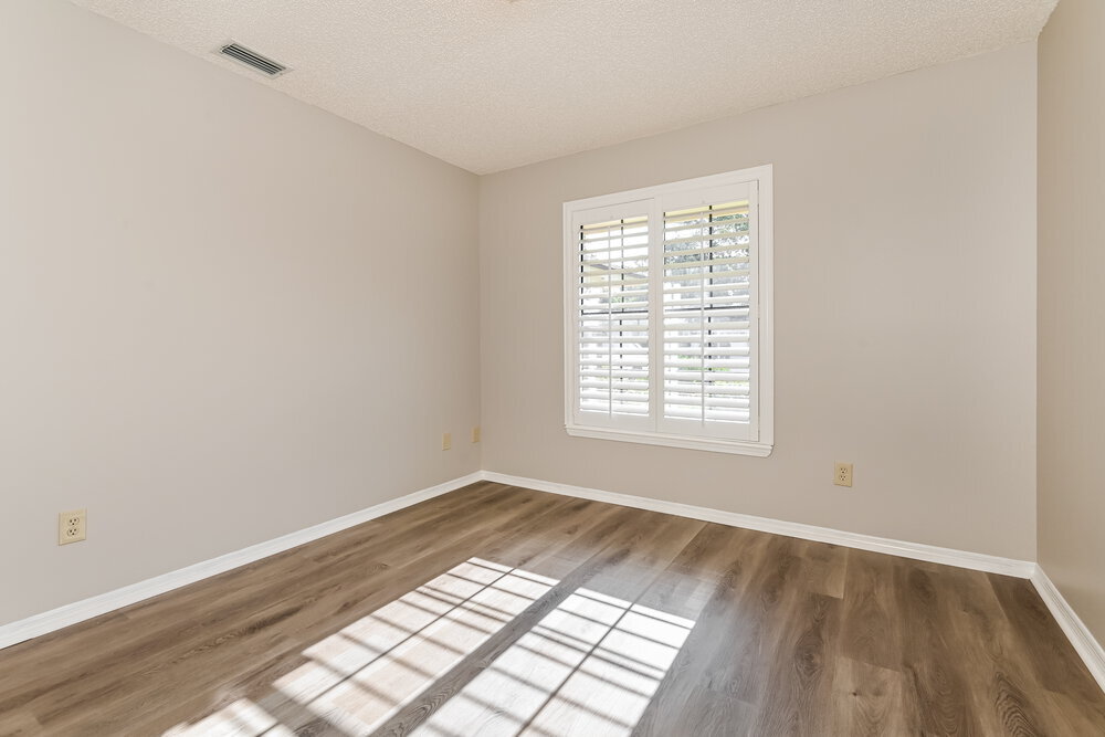 Building Photo - 3016 Bridgeview Dr