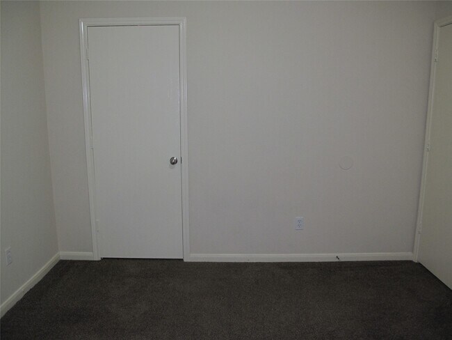 Building Photo - 16910 Port O Call St