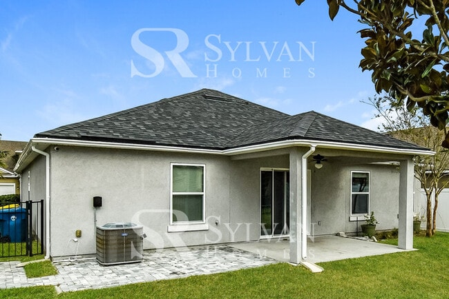 Building Photo - Carve Out a Great Life Here!