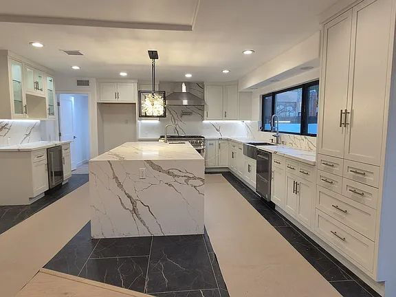 Building Photo - NO MIN CREDIT SCORE REQUIRED, BK OKAY, PAST EVICTION OKAY!, BACKGROUND FRIENDLY. Apply at "The Re...