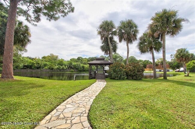 Building Photo - 1717 Patty Cir NE