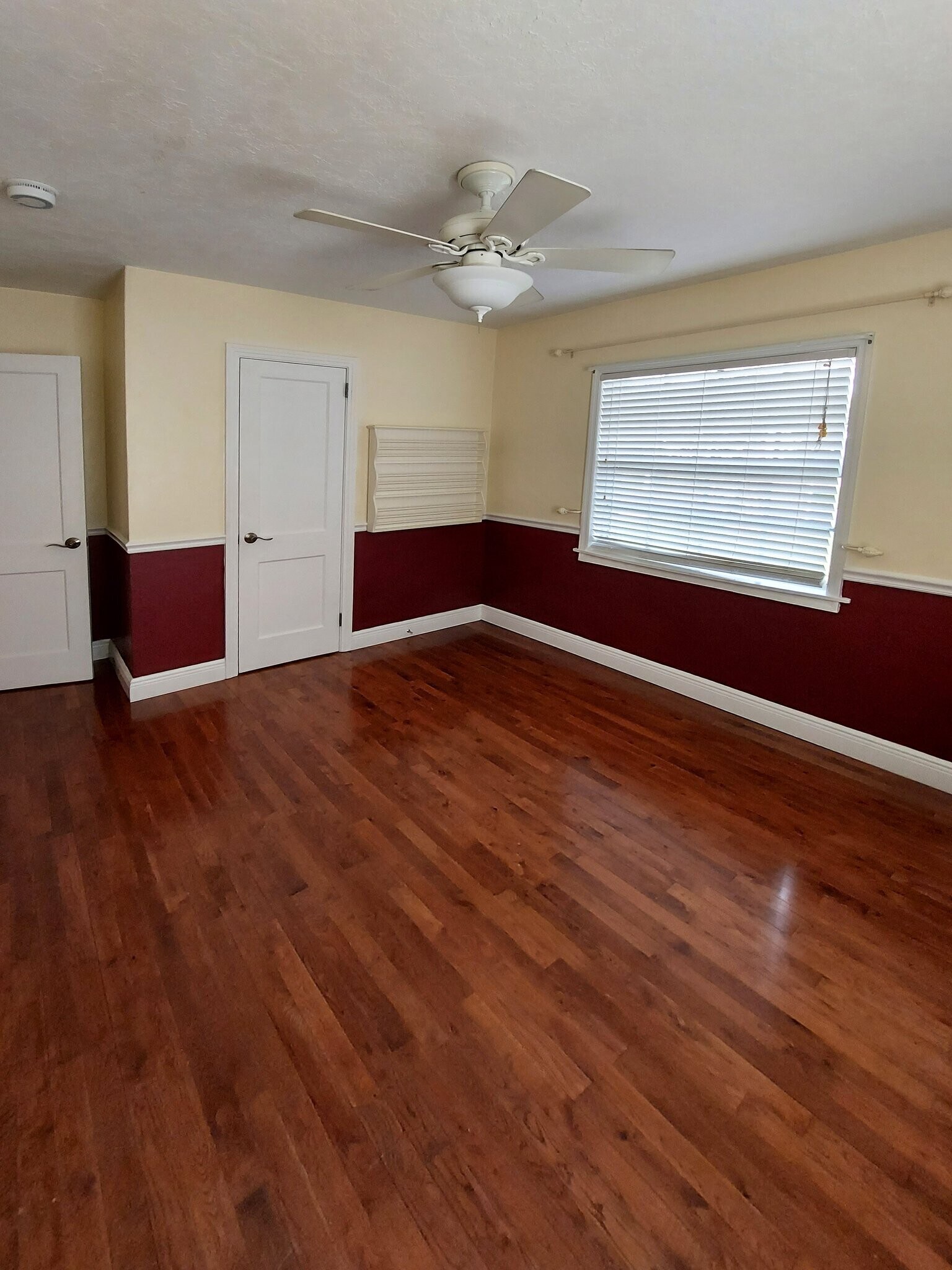 Building Photo - 344 Vesta Cir