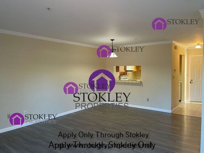 Building Photo - 5003 Hiller Ln
