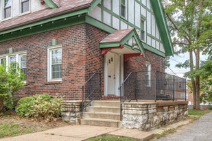 Building Photo - 6415 Cates Ave