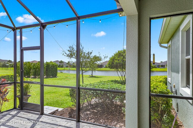 Building Photo - 7544 Loren Cove Dr