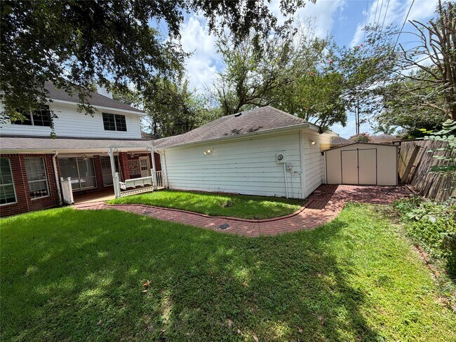 Building Photo - 1103 Glendale Dr