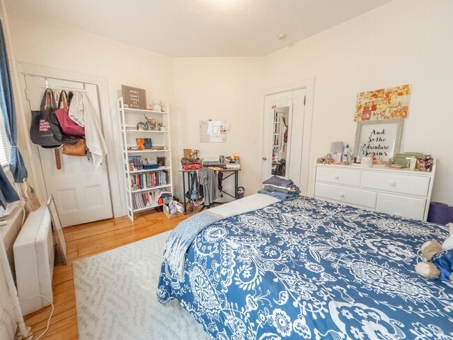 Building Photo - 12 Hamlin St